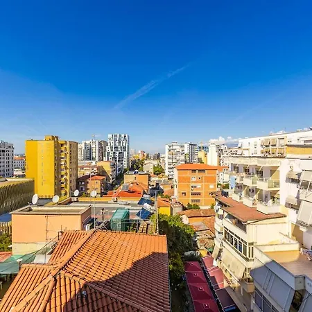 Daire Spacious In The Heart Of By Pikhost