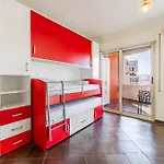 Apartment Spacious In The Heart Of By Pikhost *