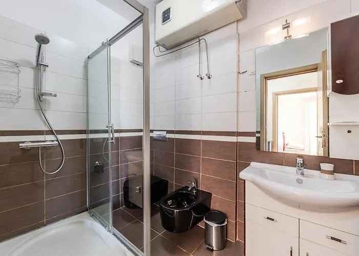 Spacious In The Heart Of By Pikhost *