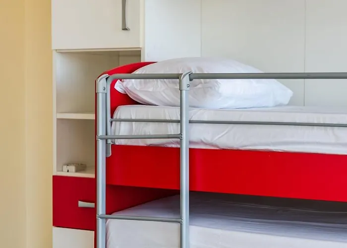 Spacious In The Heart Of By Pikhost * ティラナ